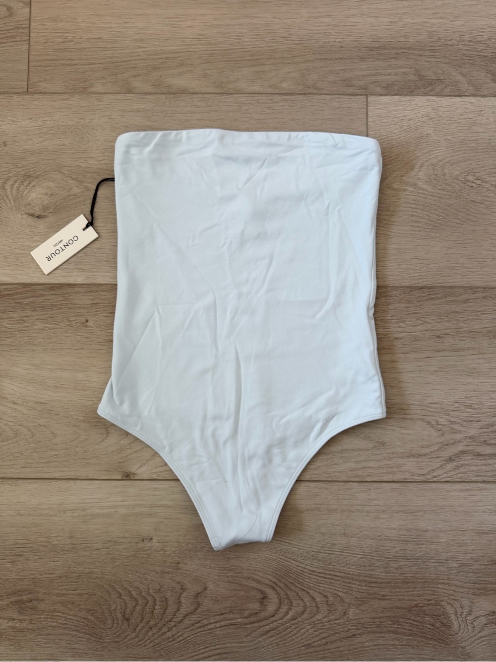 NEW Aritzia Babaton Contour Tube Bodysuit